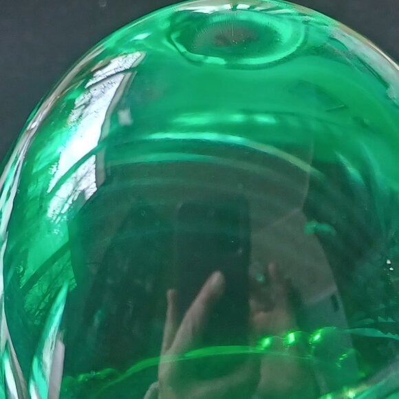 Green Ajka Cut to Clear Hollow Hungarian Crystal Paperweight Egg w/Stand - Picture 6 of 6